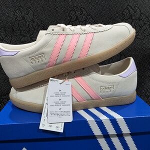 7.5women's Adidas Stadt In Wonder Whote Power Plum And Pink. Brand New
